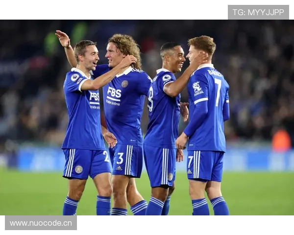 切尔西战术混乱：豪华阵容却踢出“内战”风格，萨里时代真的有指望吗？