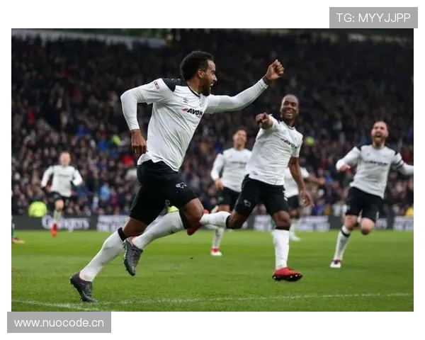 后场出球核心：内维斯的组织作用