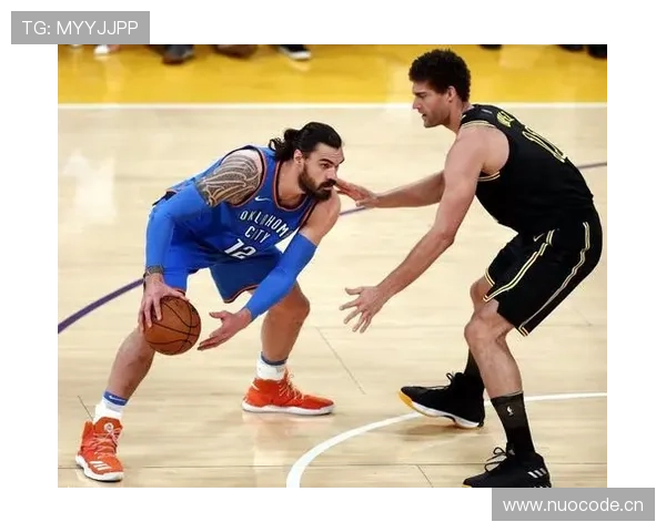 深入解析NBA防守三秒规则：何时吹罚与如何避免？